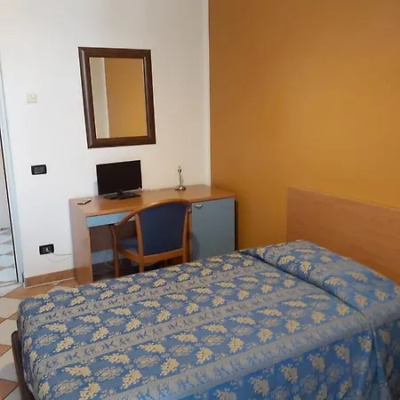 Amira Palace 3*