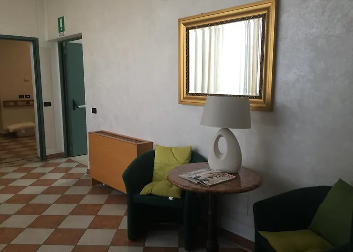 Hotel Amira Palace 3*