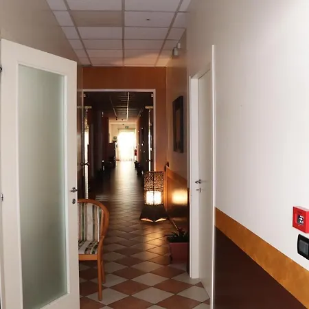 Hotel Amira Palace 3*