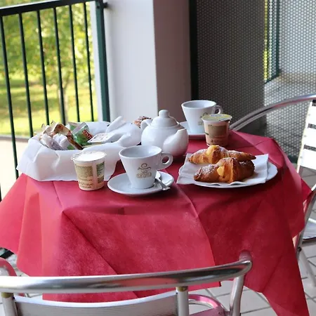 Amira Palace Hotel