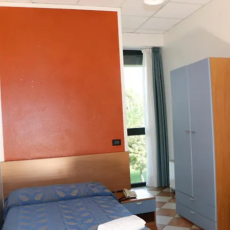 Amira Palace 3*